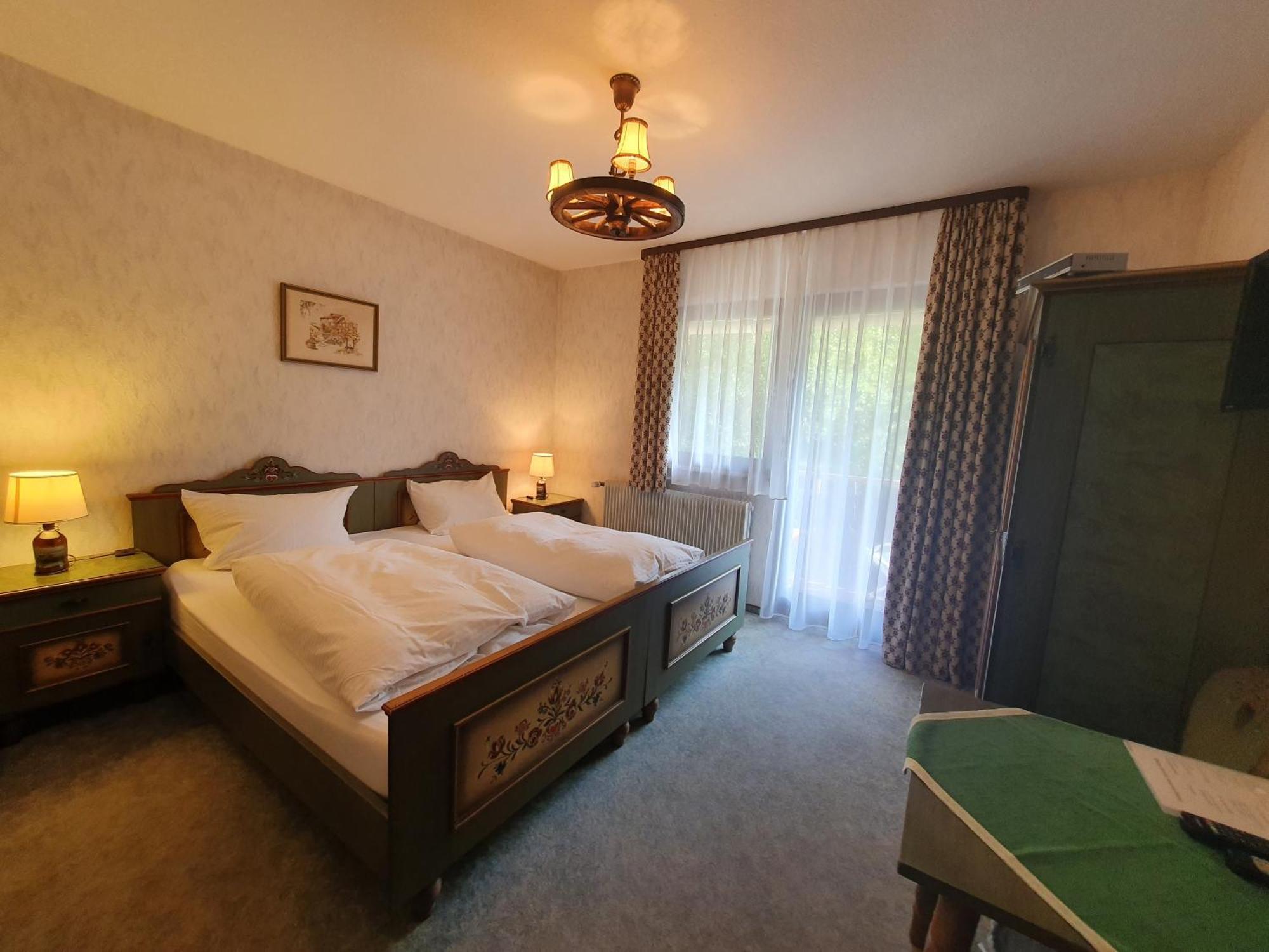 Cafe Pension Sonnenkanzel Штатсбад-Брюккенау Экстерьер фото